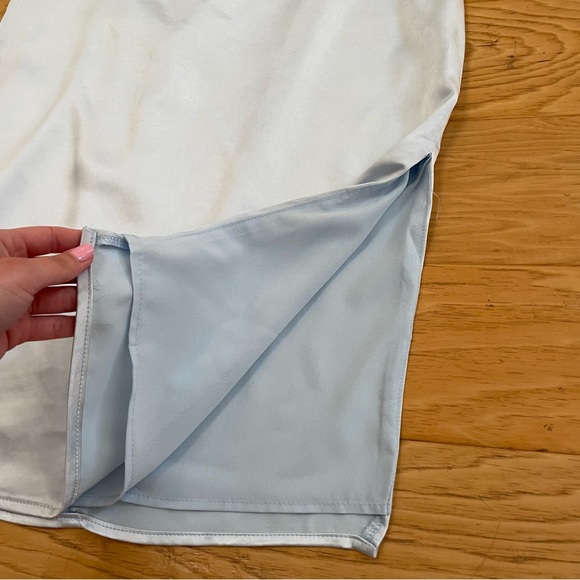 Superdown Billie Drape Midi Dress Dusty Blue Satin Size Medium NWT - Picture 5 of 13